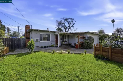 Exterior - 1990 Sunshine Dr, Concord, CA 94520 photo 3 of 14