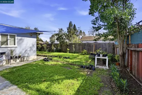 Exterior - 1990 Sunshine Dr, Concord, CA 94520 photo 10 of 14
