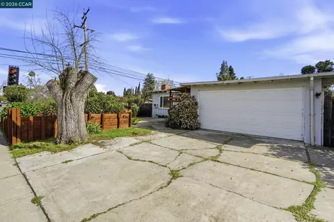 Exterior - 1990 Sunshine Dr, Concord, CA 94520 photo 4 of 14