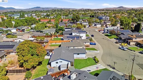View/Area - 853 Arbor Ct, Livermore, CA 94550 photo 5 of 9