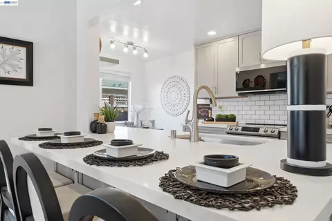 Kitchen - 853 Arbor Ct, Livermore, CA 94550 photo 2 of 9