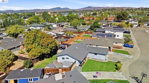 View/Area - 853 Arbor Ct, Livermore, CA 94550 photo 4 of 9