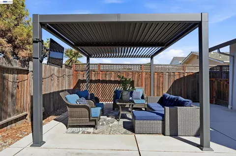 Exterior - 853 Arbor Ct, Livermore, CA 94550 photo 12 of 13