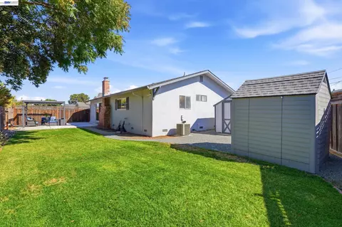Exterior - 853 Arbor Ct, Livermore, CA 94550 photo 5 of 13