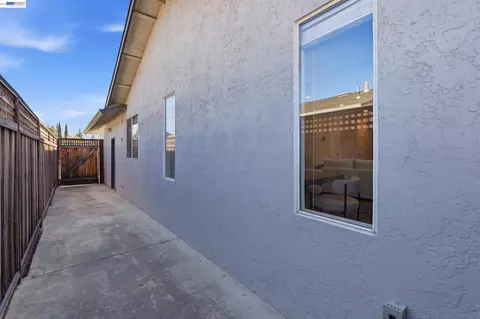 Exterior - 853 Arbor Ct, Livermore, CA 94550 photo 11 of 13