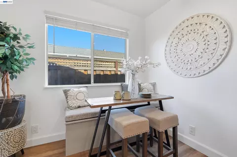 Dining - 853 Arbor Ct, Livermore, CA 94550 photo 1 of 8
