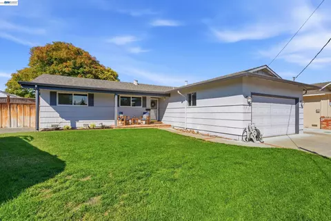 Exterior - 853 Arbor Ct, Livermore, CA 94550 photo 2 of 13