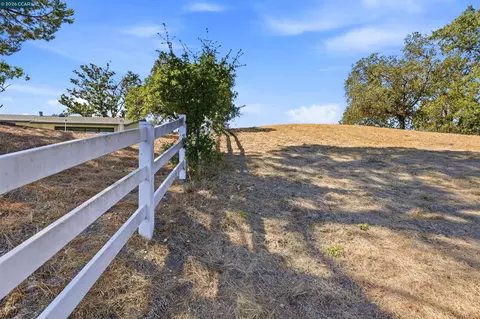 1 Ohlson Ln, Danville, CA 94526 photo 7