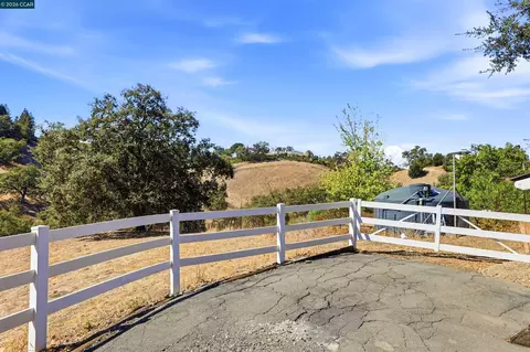 1 Ohlson Ln, Danville, CA 94526 photo 5