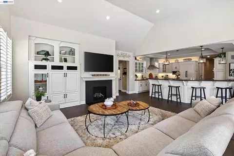 Living - 3019 E Ruby Hill Dr, Pleasanton, CA 94566 photo 3 of 5