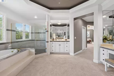 Bath - 3019 E Ruby Hill Dr, Pleasanton, CA 94566 photo 3 of 4