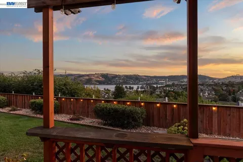 View/Area - 390 Beston Way, Vallejo, CA 94591 photo 3 of 8