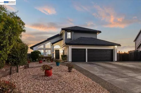 Exterior - 390 Beston Way, Vallejo, CA 94591 photo 7 of 11