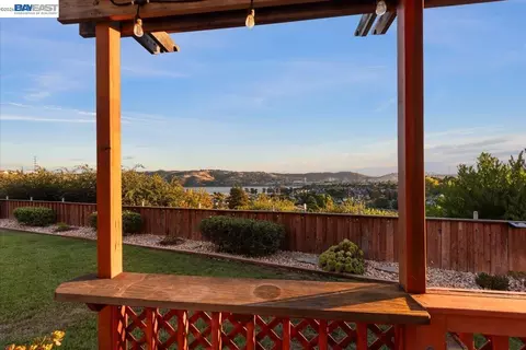 View/Area - 390 Beston Way, Vallejo, CA 94591 photo 2 of 8