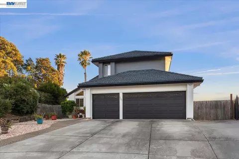 Exterior - 390 Beston Way, Vallejo, CA 94591 photo 3 of 11