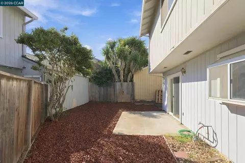 Exterior - 5350 Delta Ranch Dr, Oakley, CA 94561 photo 5 of 6