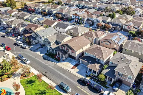 View/Area - 160 Spears Cir, Richmond, CA 94801 photo 3 of 8