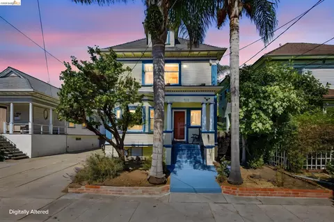 418 36 St, Oakland, CA 94609