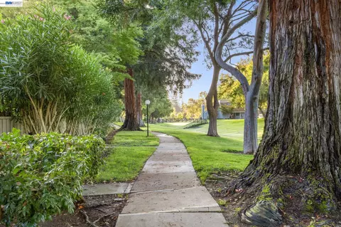 Exterior - 5344 Brookside Ct, Pleasanton, CA 94588 photo 1 of 3