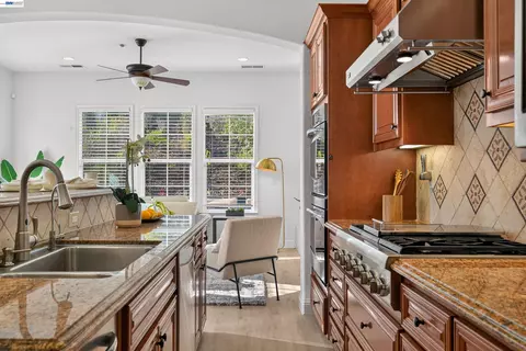Kitchen - 3063 Ridgefield Ct, Dublin, CA 94568 photo 3 of 4