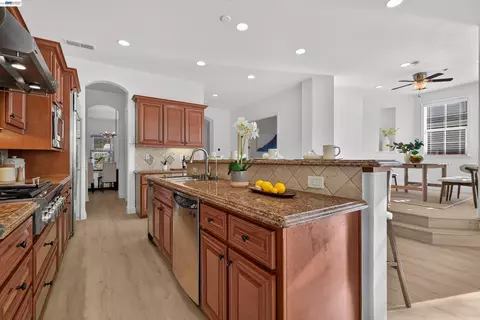 Kitchen - 3063 Ridgefield Ct, Dublin, CA 94568 photo 4 of 4