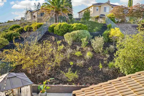 Exterior - 3063 Ridgefield Ct, Dublin, CA 94568 photo 7 of 14