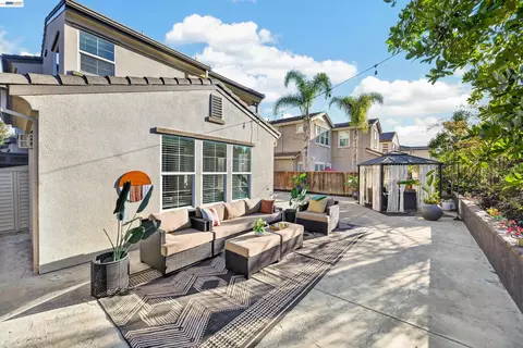 Exterior - 3063 Ridgefield Ct, Dublin, CA 94568 photo 12 of 14