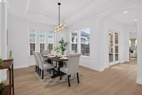 Dining - 3063 Ridgefield Ct, Dublin, CA 94568 photo 3 of 6