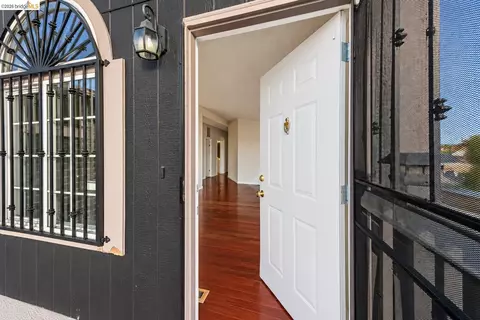 Entry Way - 2 19th, Richmond, CA 94801 photo 1 of 1