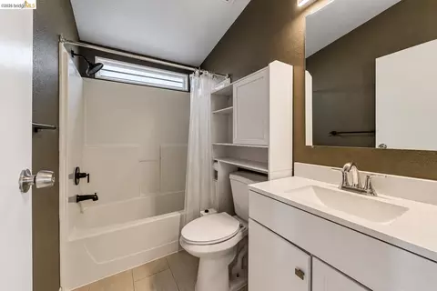 Bath - 2 19th, Richmond, CA 94801 photo 1 of 2