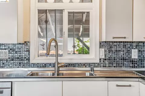 Kitchen - 2 19th, Richmond, CA 94801 photo 2 of 5