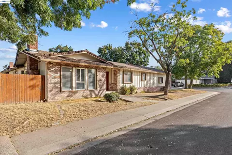 Exterior - 2709 Albion Way, Modesto, CA 95358 photo 9 of 10