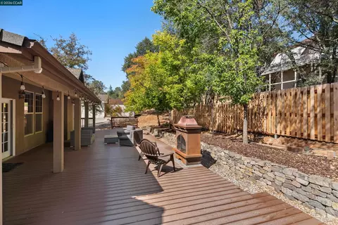 Exterior - 218 Smith Flat Rd, Angels Camp, CA 95222 photo 5 of 8