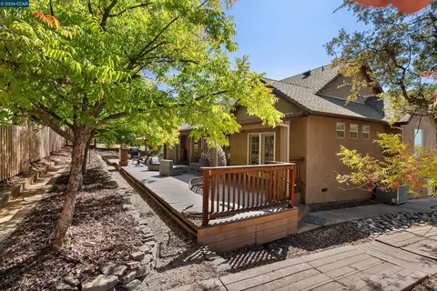 Exterior - 218 Smith Flat Rd, Angels Camp, CA 95222 photo 4 of 8