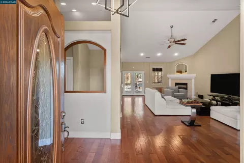 Entry Way - 218 Smith Flat Rd, Angels Camp, CA 95222 photo 1 of 3