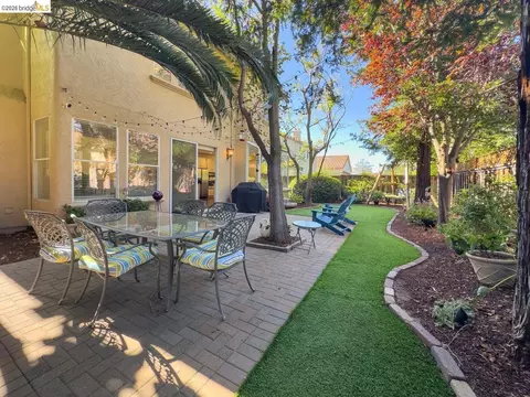 Exterior - 5300 Clearbrook Dr, Concord, CA 94521 photo 12 of 13