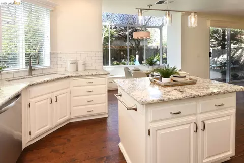 Kitchen - 5300 Clearbrook Dr, Concord, CA 94521 photo 4 of 4
