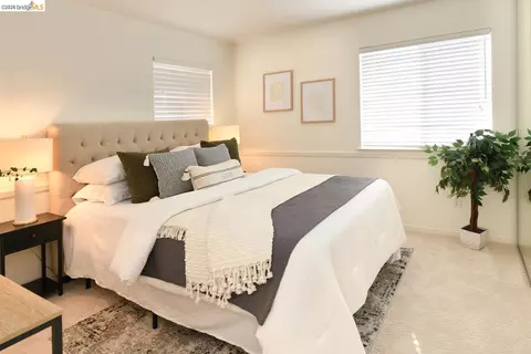 Bedroom - 5300 Clearbrook Dr, Concord, CA 94521 photo 4 of 4