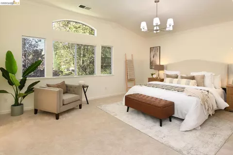 Bedroom - 5300 Clearbrook Dr, Concord, CA 94521 photo 1 of 4