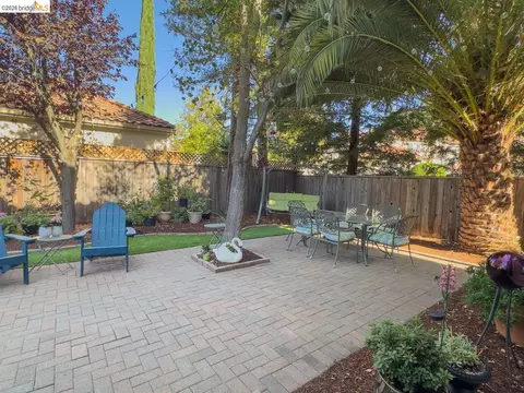Exterior - 5300 Clearbrook Dr, Concord, CA 94521 photo 5 of 13