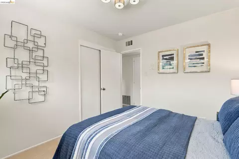 Bedroom - 3218 Estates Ave, Pinole, CA 94564 photo 2 of 7