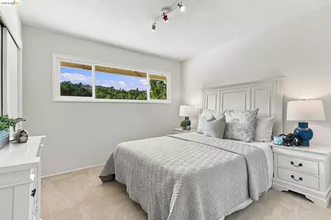 Bedroom - 3218 Estates Ave, Pinole, CA 94564 photo 6 of 7