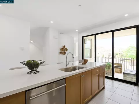 Kitchen - 1886 Journey St, Milpitas, CA 95035 photo 4 of 4
