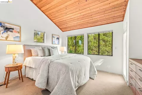 Bedroom - 1571 Scenic Ave, Berkeley, CA 94708 photo 1 of 1