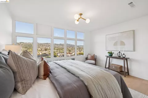 Bedroom - 953 Hillside Ave, Albany, CA 94706 photo 2 of 7