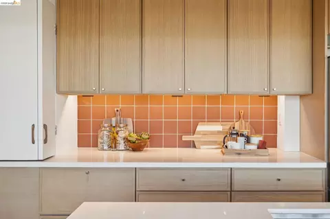 Kitchen - 953 Hillside Ave, Albany, CA 94706 photo 5 of 6