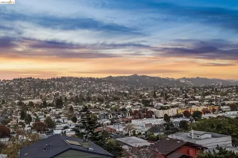 View/Area - 953 Hillside Ave, Albany, CA 94706 photo 3 of 5