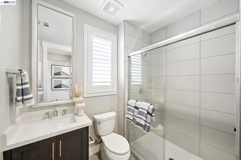 Bath - 4225 Langley Rd, Dublin, CA 94568 photo 4 of 9