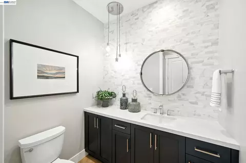 Bath - 4225 Langley Rd, Dublin, CA 94568 photo 3 of 9