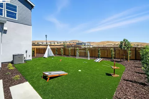 Exterior - 4225 Langley Rd, Dublin, CA 94568 photo 10 of 10